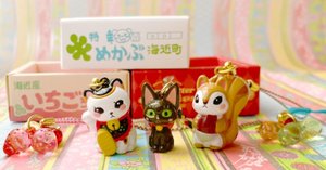 3月のライオン　リスポッケ先生　根付鈴 3月のライオン」リスポッケ先生&いちごちゃん根付鈴 造形と彩色