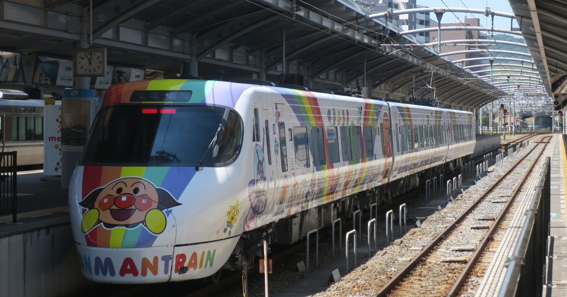 すごいぞ！はっせん！□17ーJR四国8000系 ｜tamanabiclub-note(探交