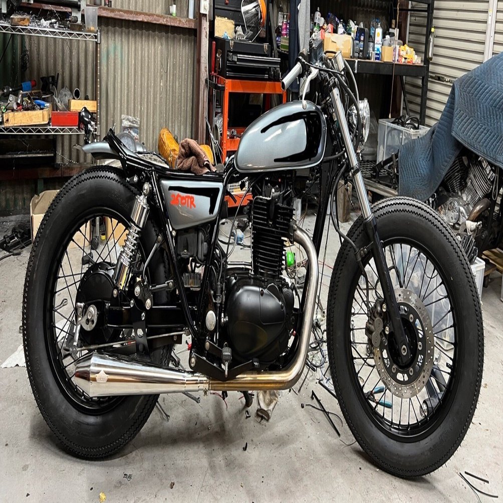 カワサキ・２５０TRの色｜anymotorcycleのカスタムブログ