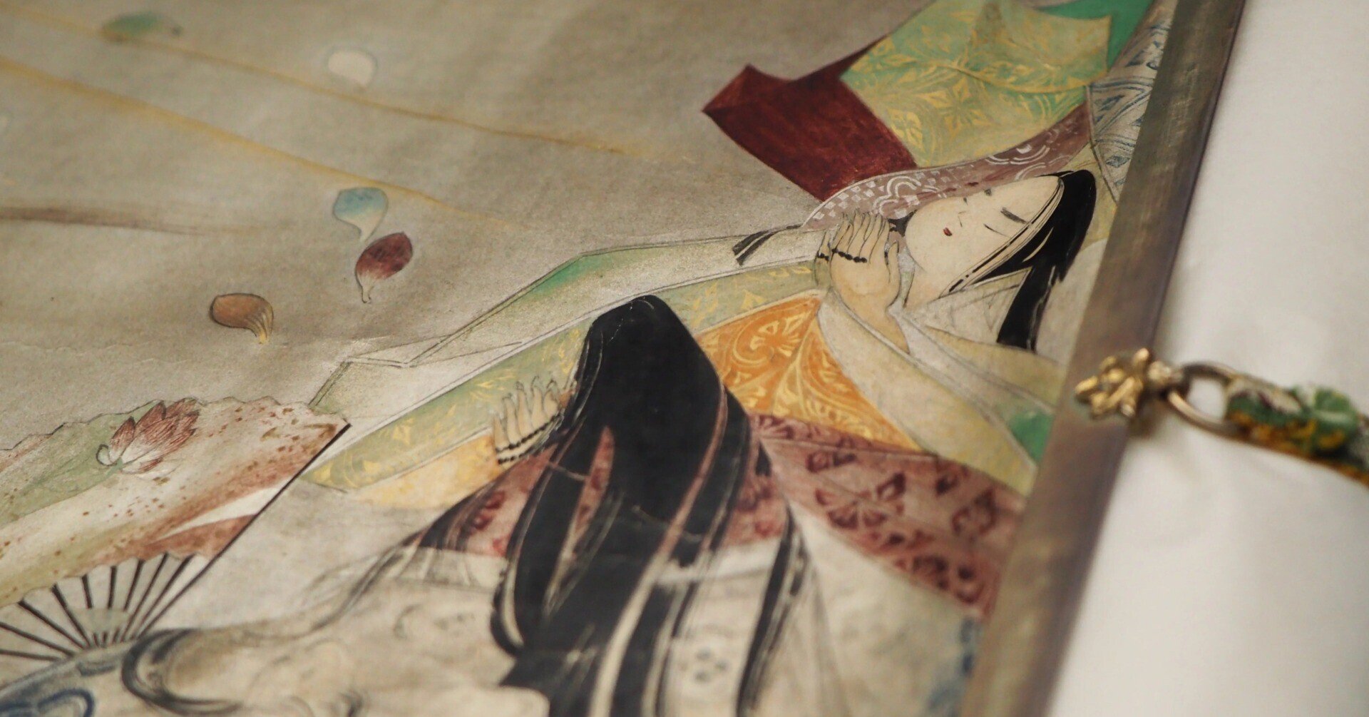 完成度は本物以上……かもしれない、美しすぎる装飾経『平家納経』を観 完成度は本物以上……かもしれない、美しすぎる装飾経『平家納経』を観