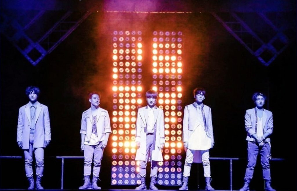 韓国ミュージカル　ALTAR BOYZ イェソン　サイン　写真 イェソン、『ALTAR BOYZ』大阪公演最終日は名残惜しくて