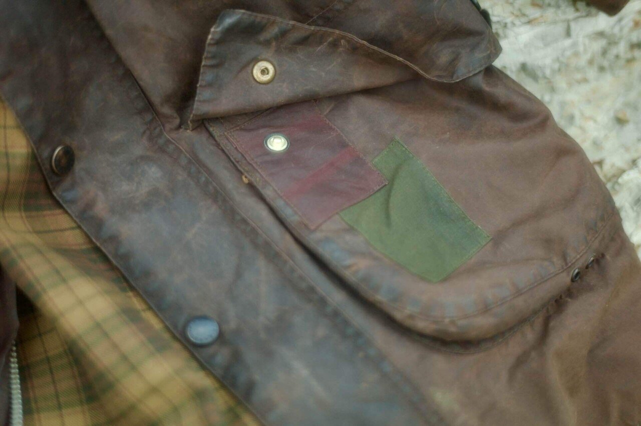 カスタム】Barbour（バブアー）のオイルドジャケットのオイル抜きに挑戦｜ビデイルジャケット油抜き