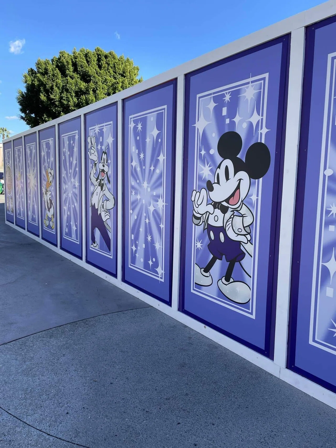 アナハイムでひとりディズニーしました①｜chi宙