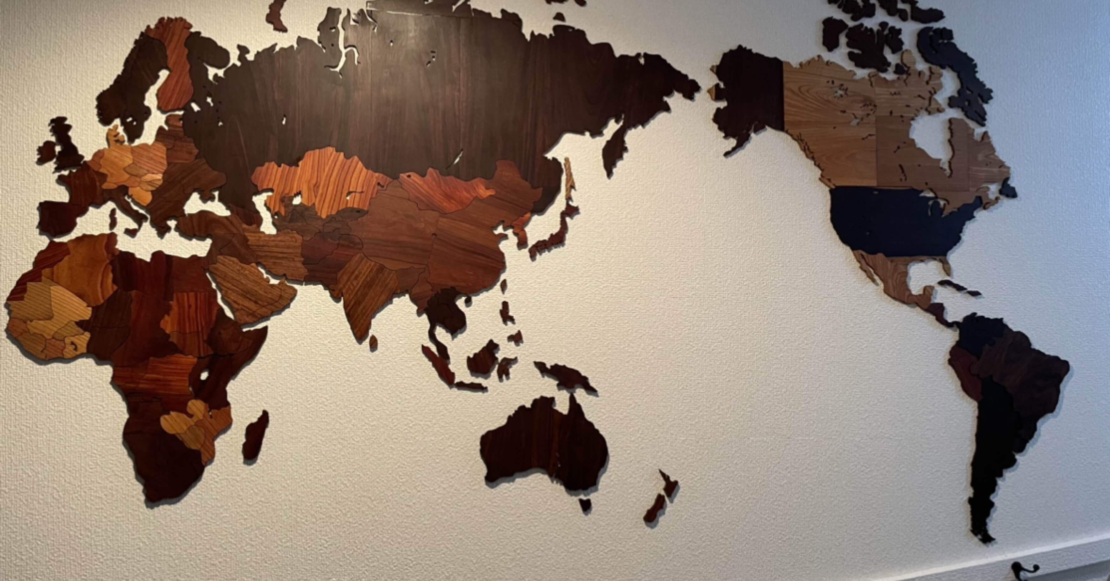手作り世界地図 週末セール！！】3D Wood World Map 壁掛け木製世界地図