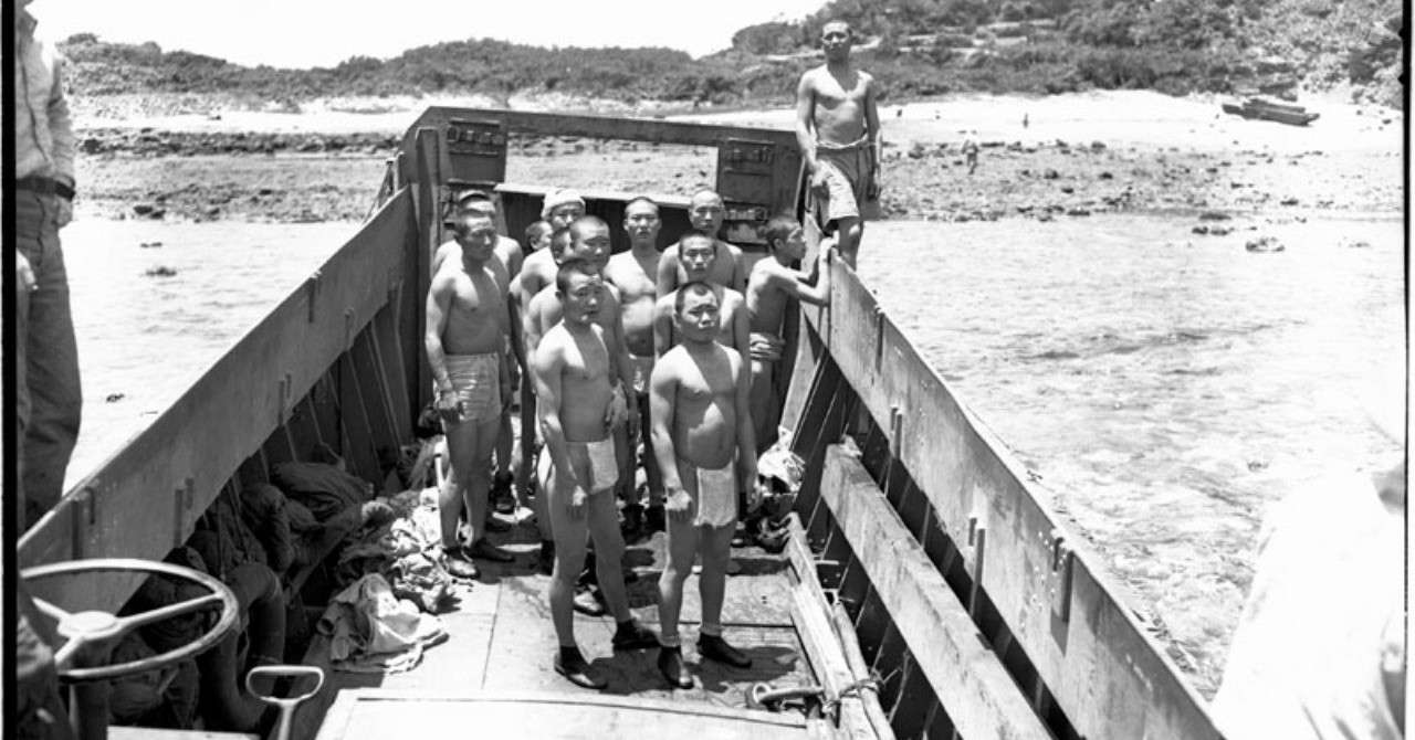沖縄戦 １９４５年２月１６日 沖縄戦に動員された朝鮮半島出身者たち 特設水上勤務隊が海上挺進戦隊に配属される 米軍 硫黄島への艦砲射撃を開始 棒兵隊 Note